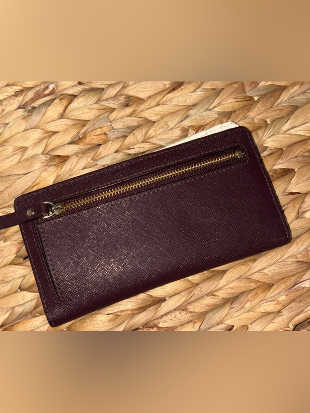 kate spade burgundy saffiano leather zip wallet with gold logo - Picture 3 of 6